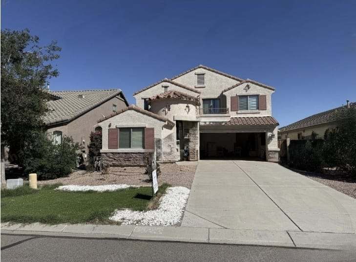 38103 N Bonnie Ln