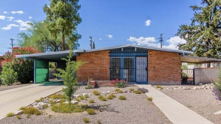 6811 E Flamenco Dr